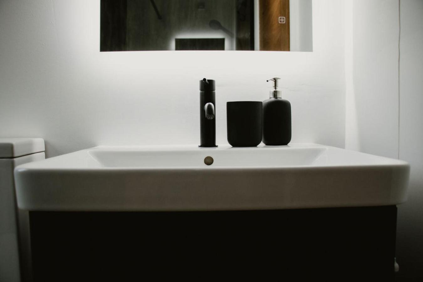 Luxury 2 Bedroom Glamping Pod With Hot Tub At Aganmore Farm Glamping - Pod 2 Ballycastle Zewnętrze zdjęcie